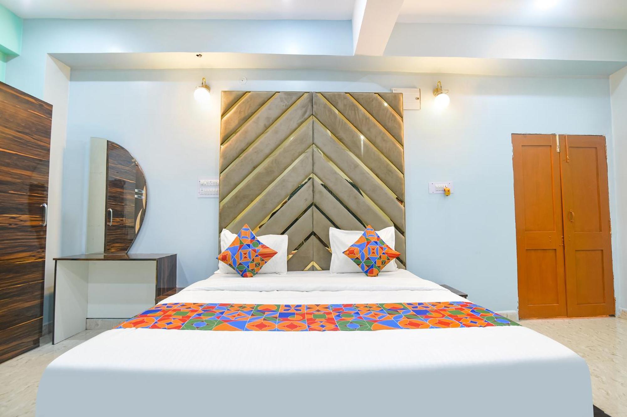 Fabexpress Mu Club Hotel Patna  Exterior photo